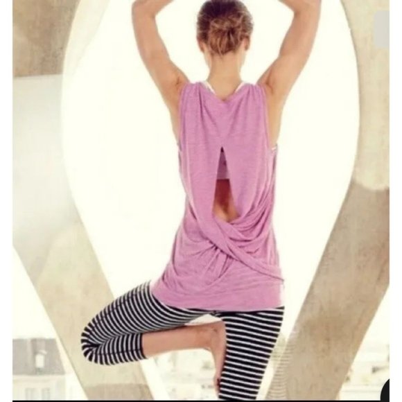 Athleta Tops - Athleta Siro Twist Back Tank Top Size Large